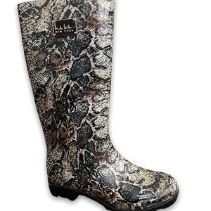 Nicole Miller New York Womens Waterproof Rainboots Size 6M Reptile Print